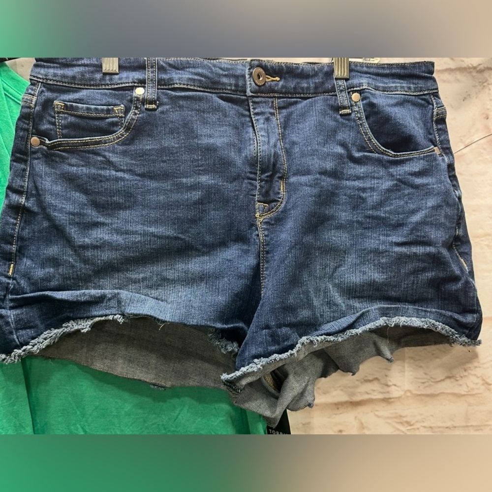 Torrid women’s cut off jean shirts size 18